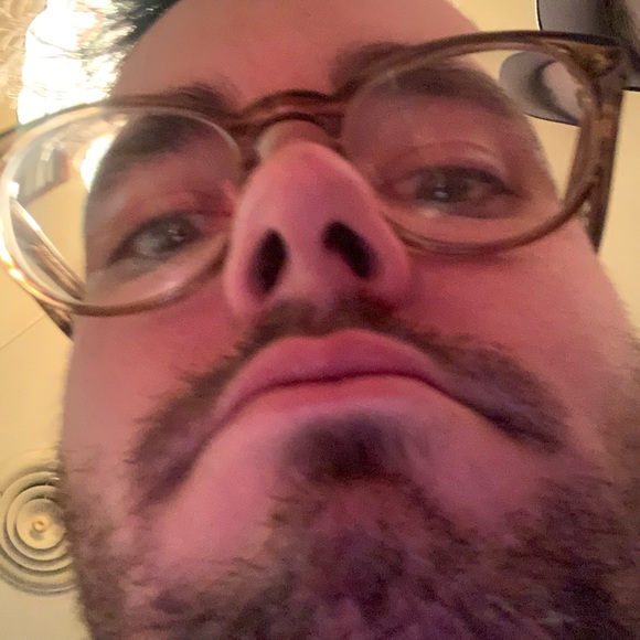 Meet your Posher, Kyle - Picture 1 of 1